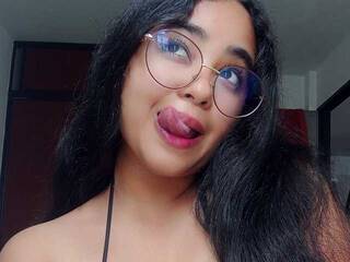 Eroottinen videokeskustelu ElynDavidson