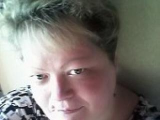 Eroottinen videokeskustelu emelirai