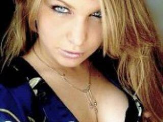 Eroottinen videokeskustelu emellylove