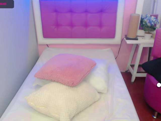 Lähettää kuvakaappauksia Emely-Saenz