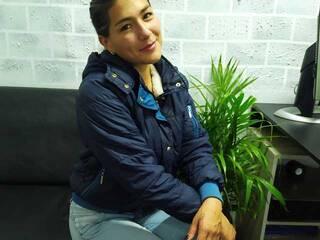 Eroottinen videokeskustelu emili-mac