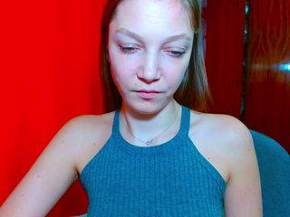 Eroottinen videokeskustelu EmillyExtasy