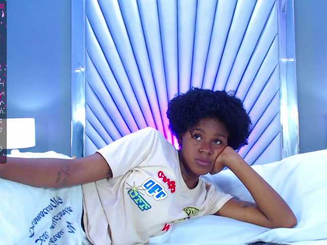 Lähettää kuvakaappauksia EmilyandCris