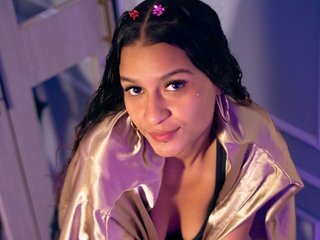 Eroottinen videokeskustelu EmilyCristal