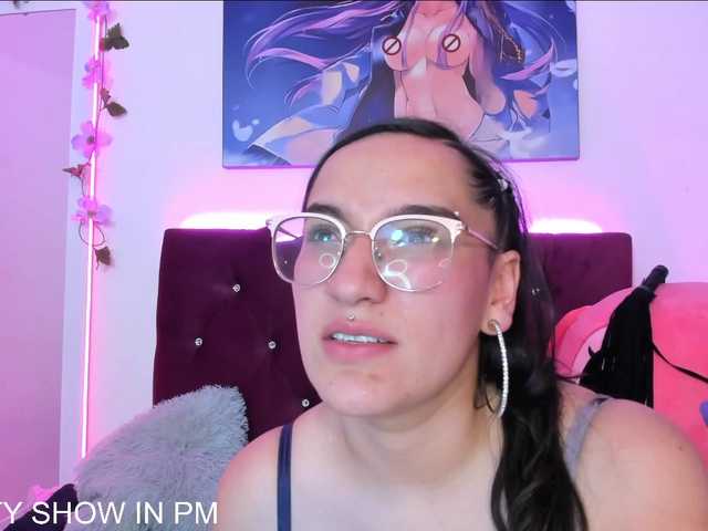 Lähettää kuvakaappauksia Emma-Allison