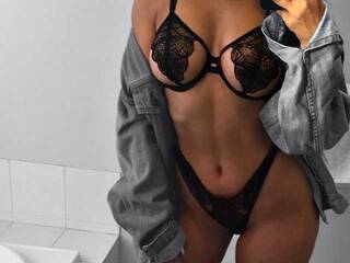 Eroottinen videokeskustelu Emma-Hawk