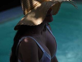 Eroottinen videokeskustelu Emma-pink