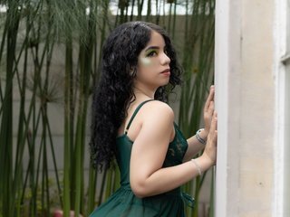 Eroottinen videokeskustelu EmmaCurlss