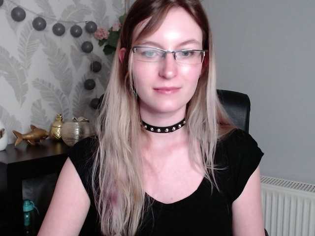 Kuvat EmmaHeart #chat #flirt #instructions #joi #cockrate #dirtytalk #domination #non-nude #roleplay #mistress #feet #armpits