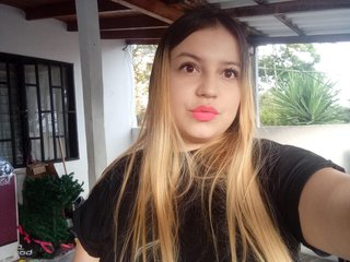 Eroottinen videokeskustelu EmmaRouss