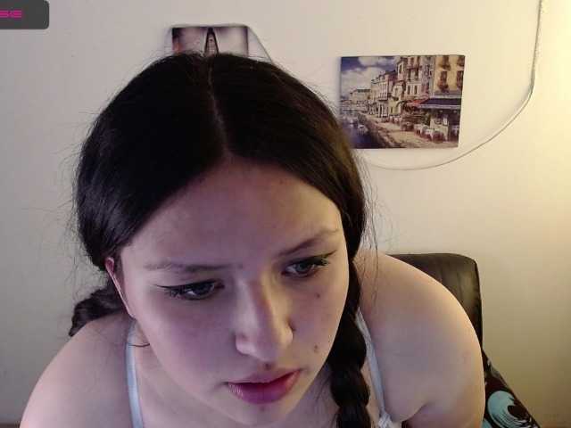 Kuvat Emmasimpson show tits 30 , play pussy 40, dance hot 50,welcome