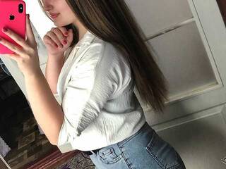 Eroottinen videokeskustelu ErnestaDream