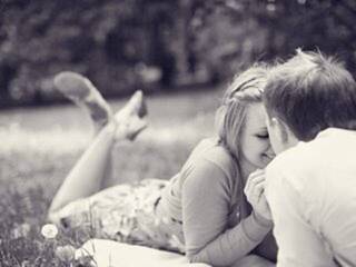 Eroottinen videokeskustelu ErnestXOn