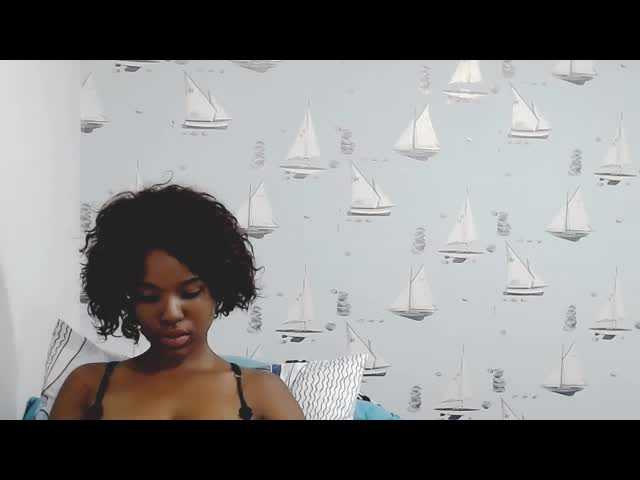 Lähettää kuvakaappauksia eroticcoco