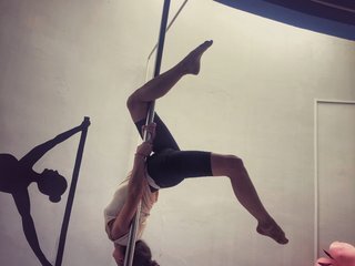 Eroottinen videokeskustelu Esmiralda