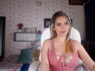 Kuvat Esperanza4You pm(10);kiss(10);flash titis(50);flash ass(50);twerk(35);suck dildo; C2C(25); flash pussy(60); doggy(50)