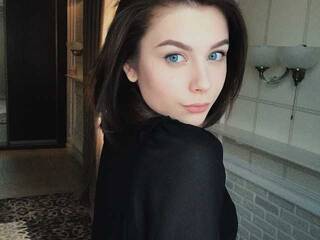 Eroottinen videokeskustelu Evaaz