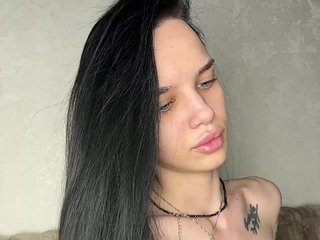 Eroottinen videokeskustelu EvaDesire