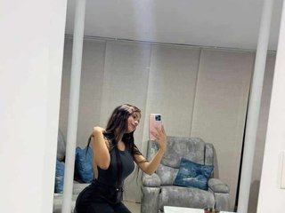 Eroottinen videokeskustelu EvaHale