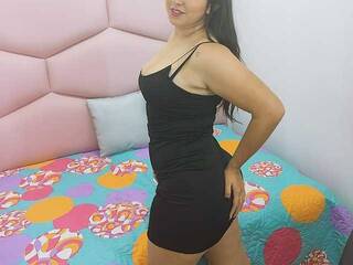 Eroottinen videokeskustelu EvaLatinaLove