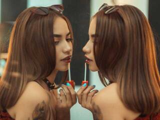 Eroottinen videokeskustelu EvangelineF