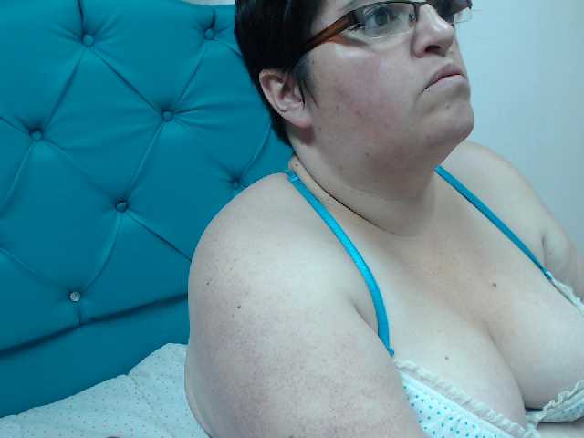 Lähettää kuvakaappauksia EVELINTAYLOR