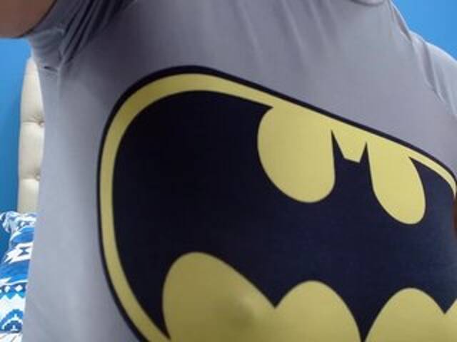 Lähettää kuvakaappauksia EvelynOwens