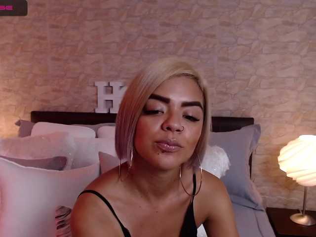 Lähettää kuvakaappauksia EvelynOwens