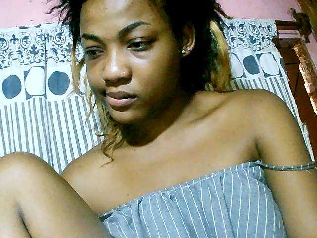 Lähettää kuvakaappauksia Evinabella