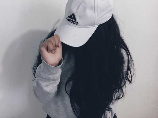 Kuva profiilista eymy-hadid