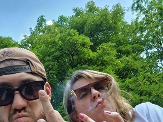 Eroottinen videokeskustelu FamCrazyDay