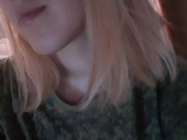 Lähettää kuvakaappauksia Faptreesome