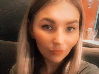 Eroottinen videokeskustelu FlamingBTRFly