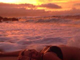 Eroottinen videokeskustelu FloraBy