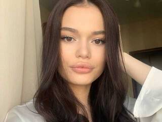 Eroottinen videokeskustelu FloraHanson