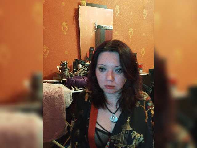Kuvat FoxxyLove69 Dirty talk and simple conversation 60 tokens, type of goal 1500 I do strip shows and squirt shows for everyone. Any of your desires are completely private.