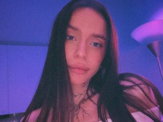 Eroottinen videokeskustelu MiaMiller