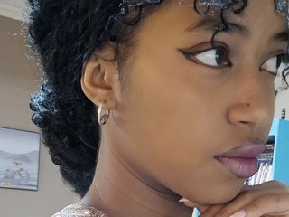 Eroottinen videokeskustelu GaelleLaFrenchy