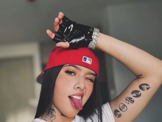 Eroottinen videokeskustelu Gangster-girl