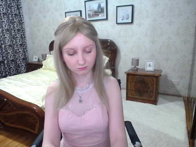 Kuvat YourDesserte Hello guys! Welcome to my room) Lets chat and have fun together! PVT-GRP On for you) If you like my smile, tip 20 toks:kiss Spin the wheel of fortune for 100 tokens!