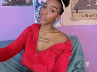 Eroottinen videokeskustelu GeorginaStark