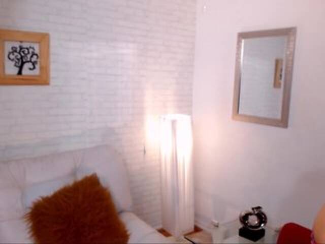 Lähettää kuvakaappauksia GiannaWatson