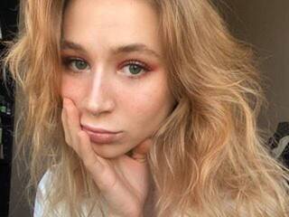 Eroottinen videokeskustelu Giiaa