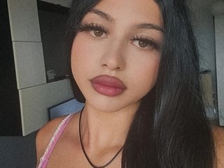 Eroottinen videokeskustelu GiuliaSya