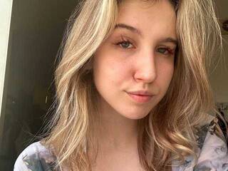 Eroottinen videokeskustelu GlimmerVamp