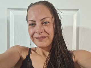 Eroottinen videokeskustelu GoddessTia247