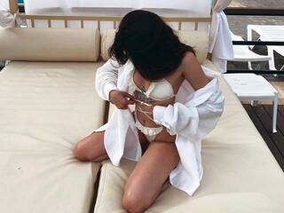 Eroottinen videokeskustelu GREMORY-1