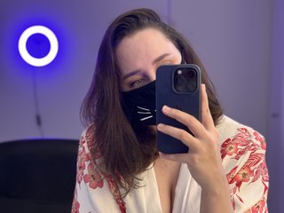 Eroottinen videokeskustelu GummyPeach