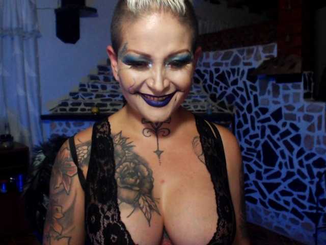 Kuvat gyanhatatho #pussy #ass #anal #squirt #oilshow #feetshow #bondage #tattoedgirl #piercedpussy #piercednipples #bigtits #bigass #latingirl #makeup #cosplay #cute