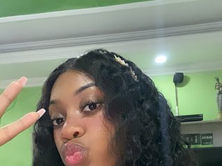 Eroottinen videokeskustelu Hannan-baker